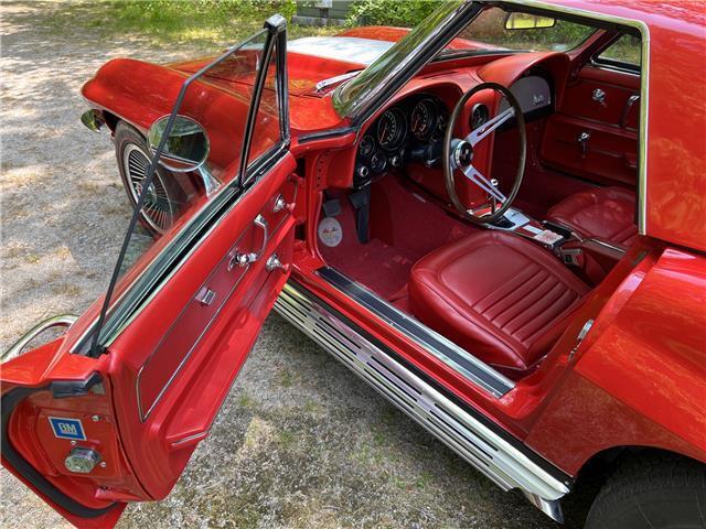 Chevrolet-Corvette-1967-CONVT-14