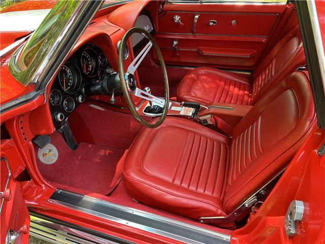 Chevrolet-Corvette-1967-CONVT-15