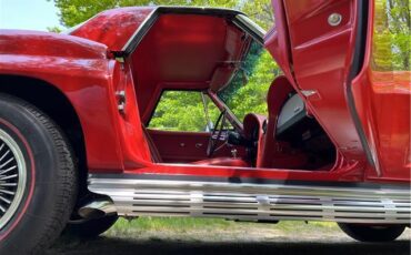 Chevrolet-Corvette-1967-CONVT-33