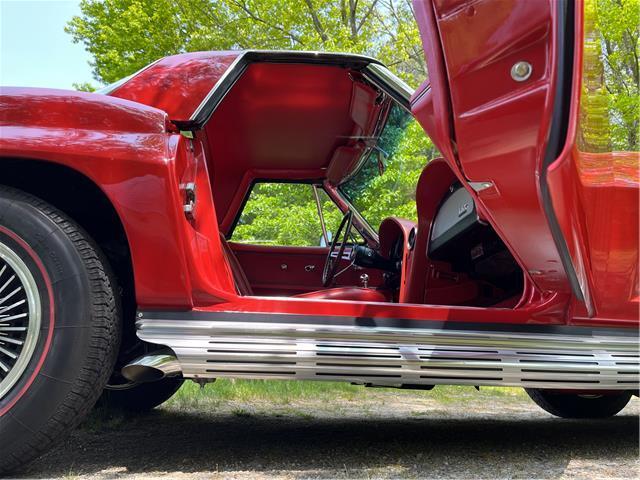 Chevrolet-Corvette-1967-CONVT-33