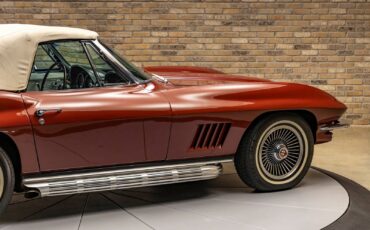 Chevrolet-Corvette-1967-Convertible-10