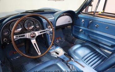 Chevrolet-Corvette-1967-Convertible-12