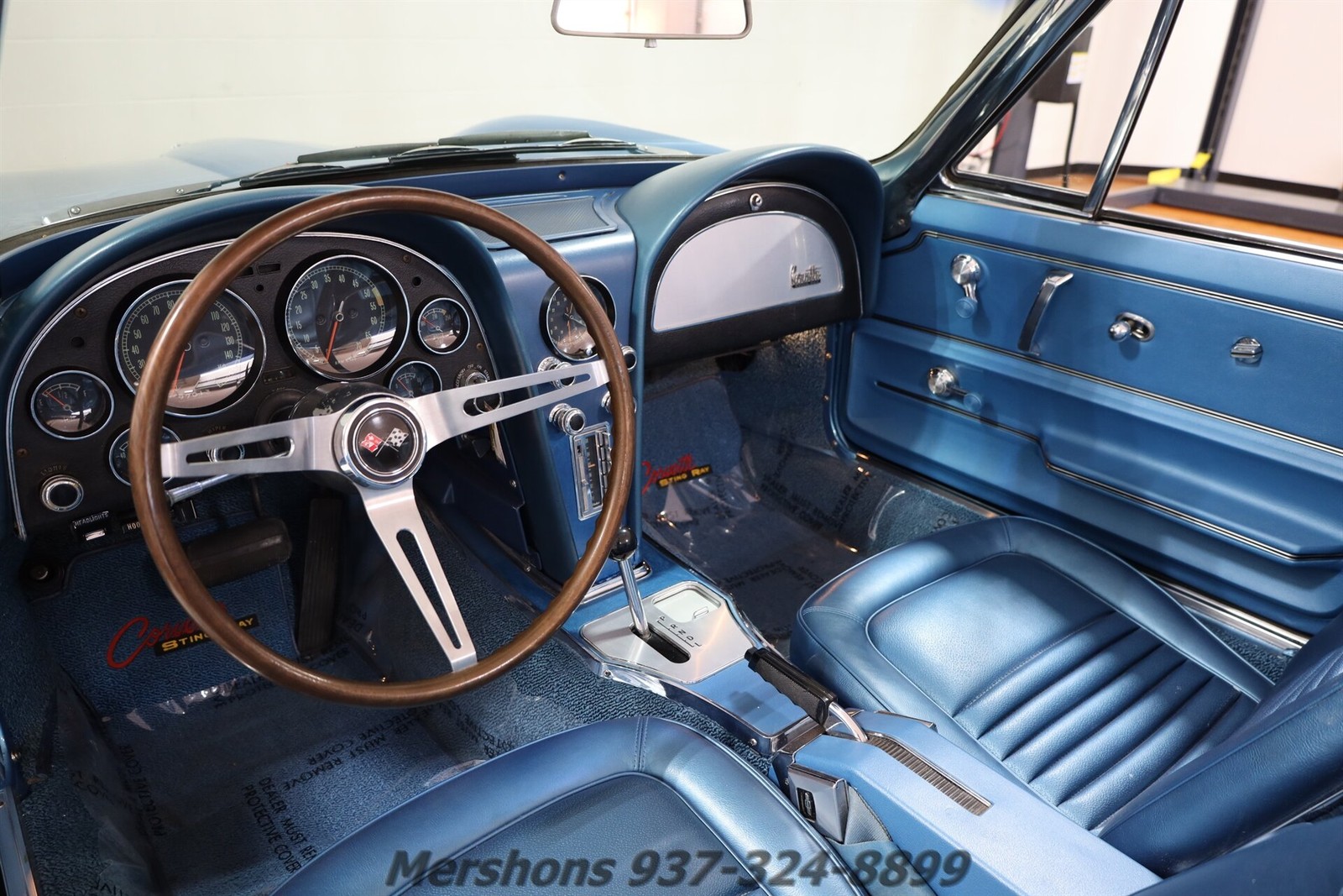Chevrolet-Corvette-1967-Convertible-12
