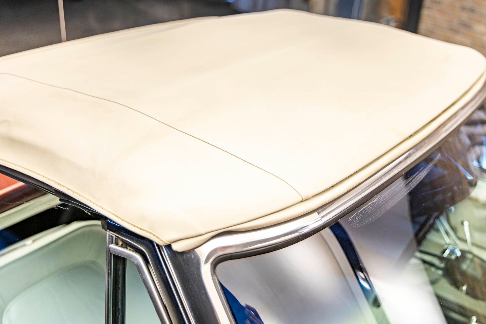 Chevrolet-Corvette-1967-Convertible-18