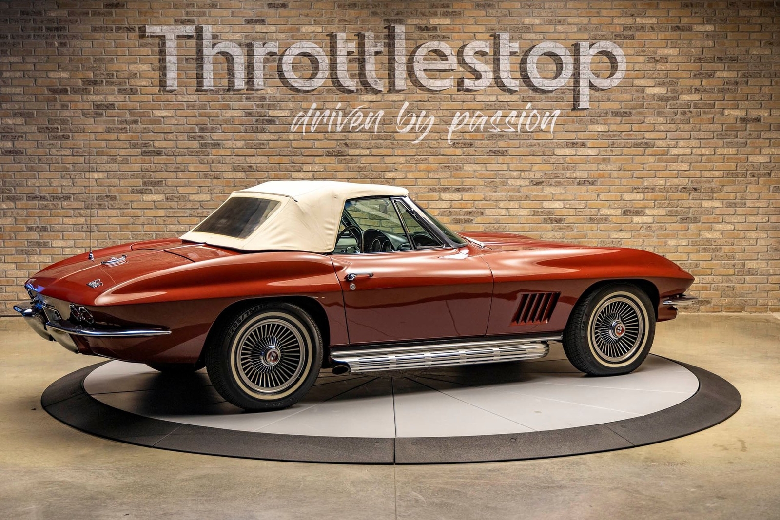 Chevrolet-Corvette-1967-Convertible-5