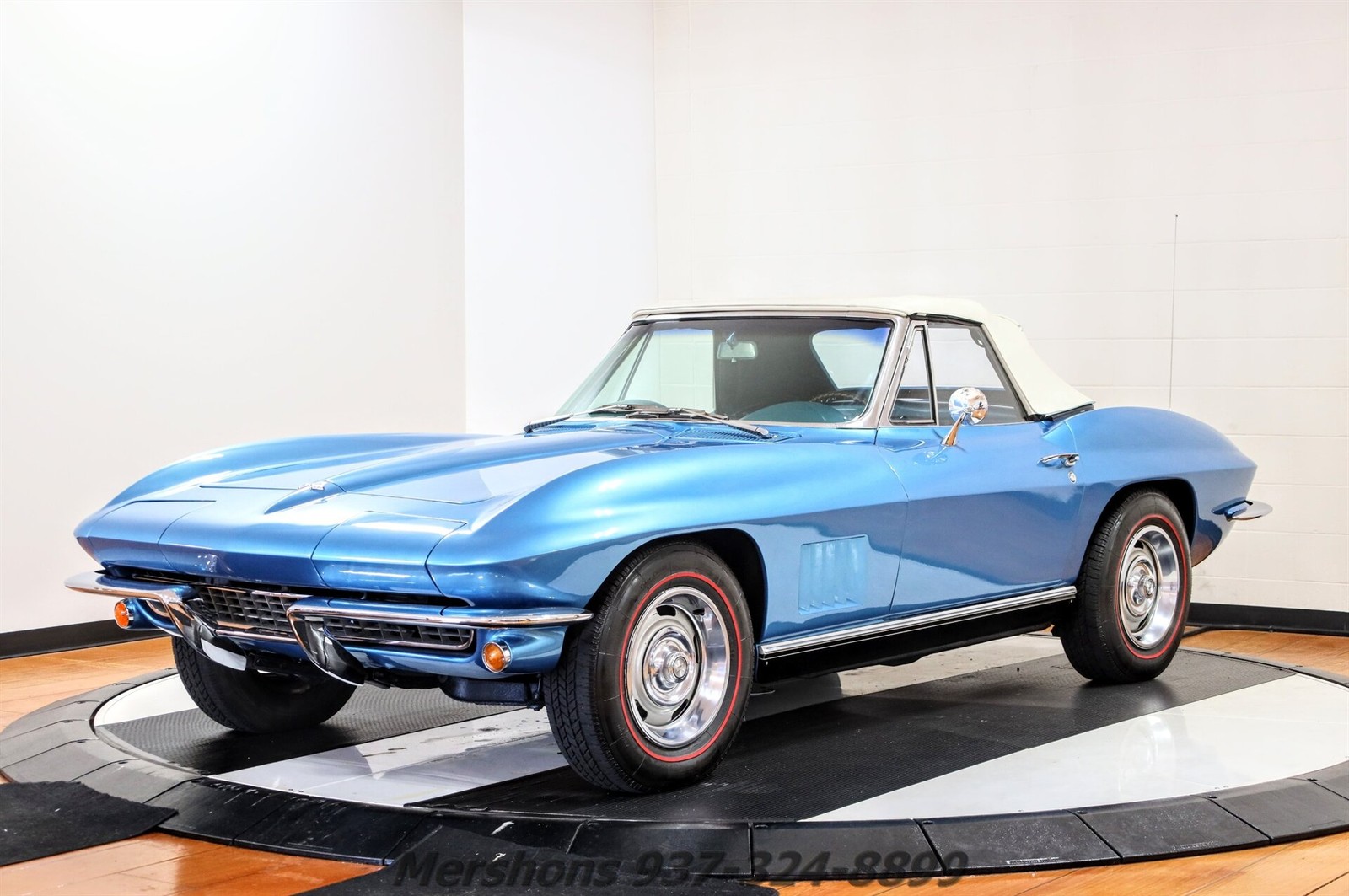 Chevrolet-Corvette-1967-Convertible-9