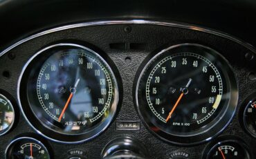 Chevrolet-Corvette-1967-Coupe-14