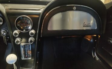 Chevrolet-Corvette-1967-Coupe-16