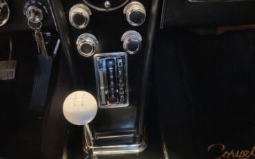 Chevrolet-Corvette-1967-Coupe-17