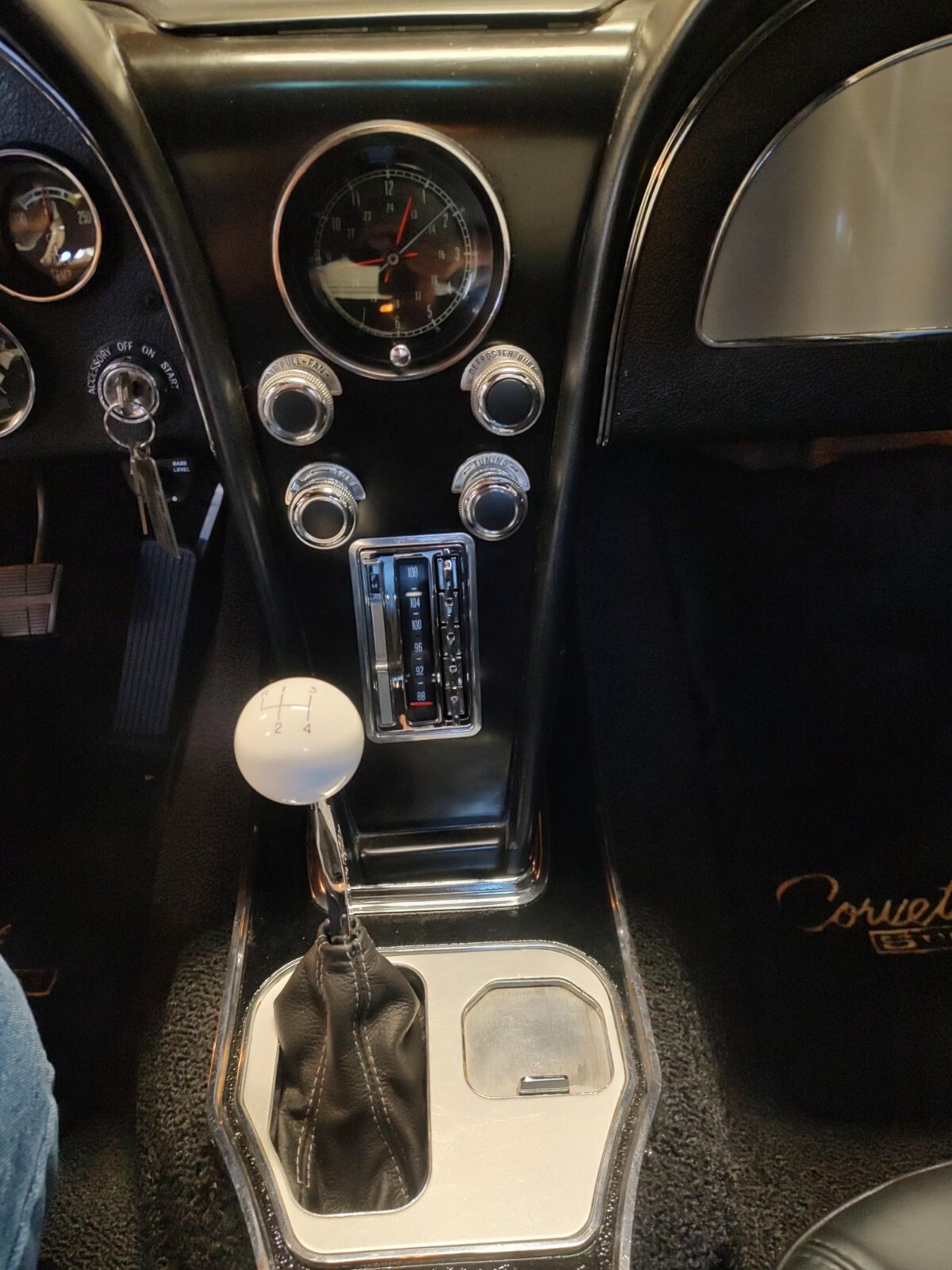 Chevrolet-Corvette-1967-Coupe-17