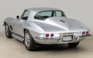 Chevrolet-Corvette-1967-Coupe-4