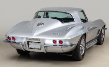 Chevrolet-Corvette-1967-Coupe-5