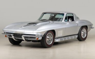 Chevrolet-Corvette-1967-Coupe-6