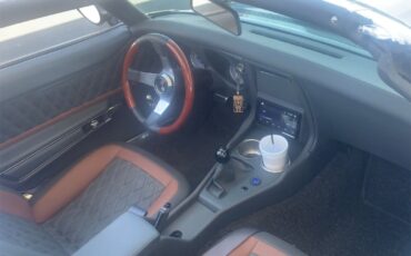 Chevrolet-Corvette-1968-Convertible-7