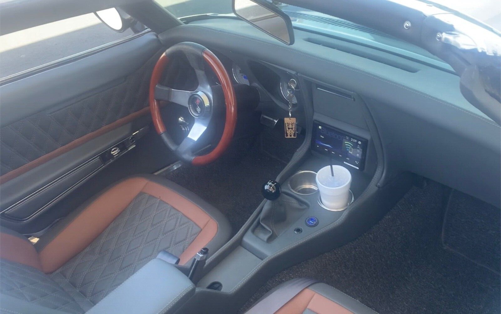 Chevrolet-Corvette-1968-Convertible-7