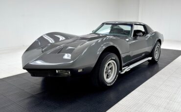 Chevrolet-Corvette-1968-Coupe