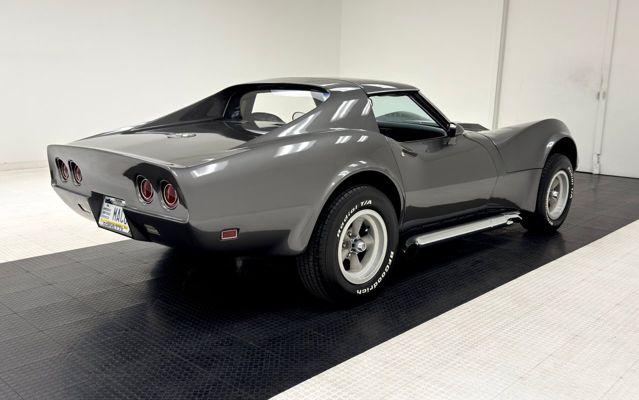 Chevrolet-Corvette-1968-Coupe-5