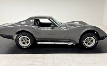 Chevrolet-Corvette-1968-Coupe-6
