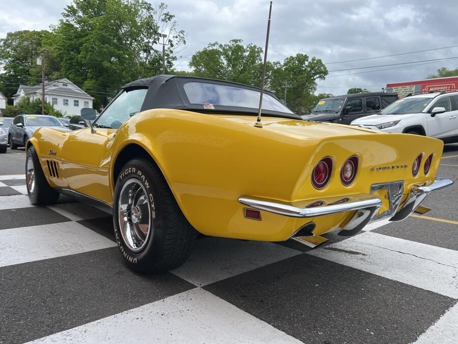 Chevrolet-Corvette-1969-Convertible-13
