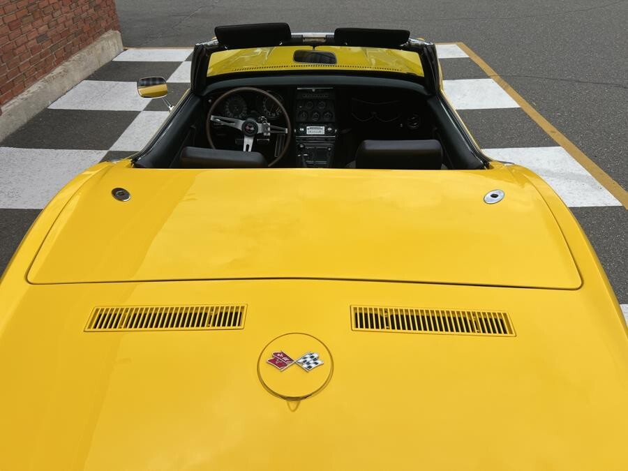 Chevrolet-Corvette-1969-Convertible-18