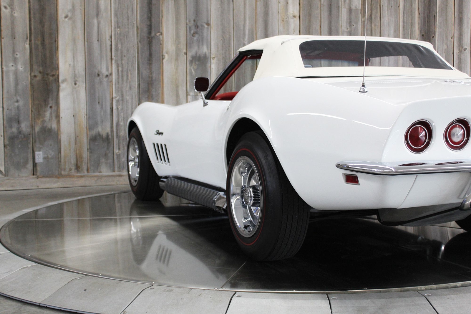Chevrolet-Corvette-1969-L36-11