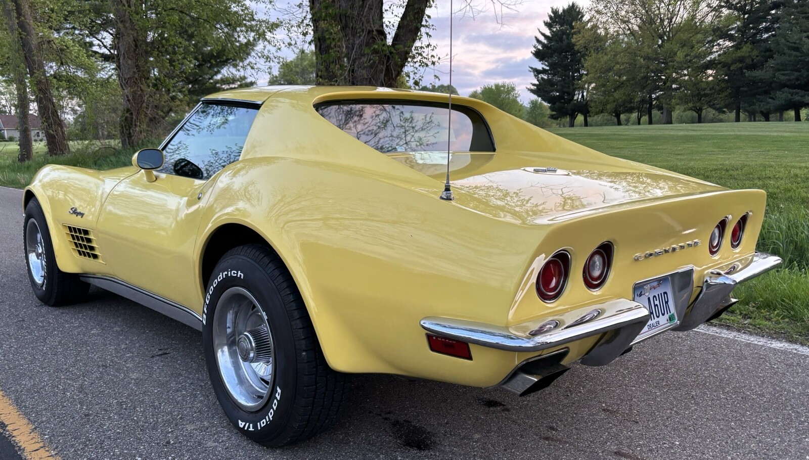 Chevrolet-Corvette-1970-Coupe-11