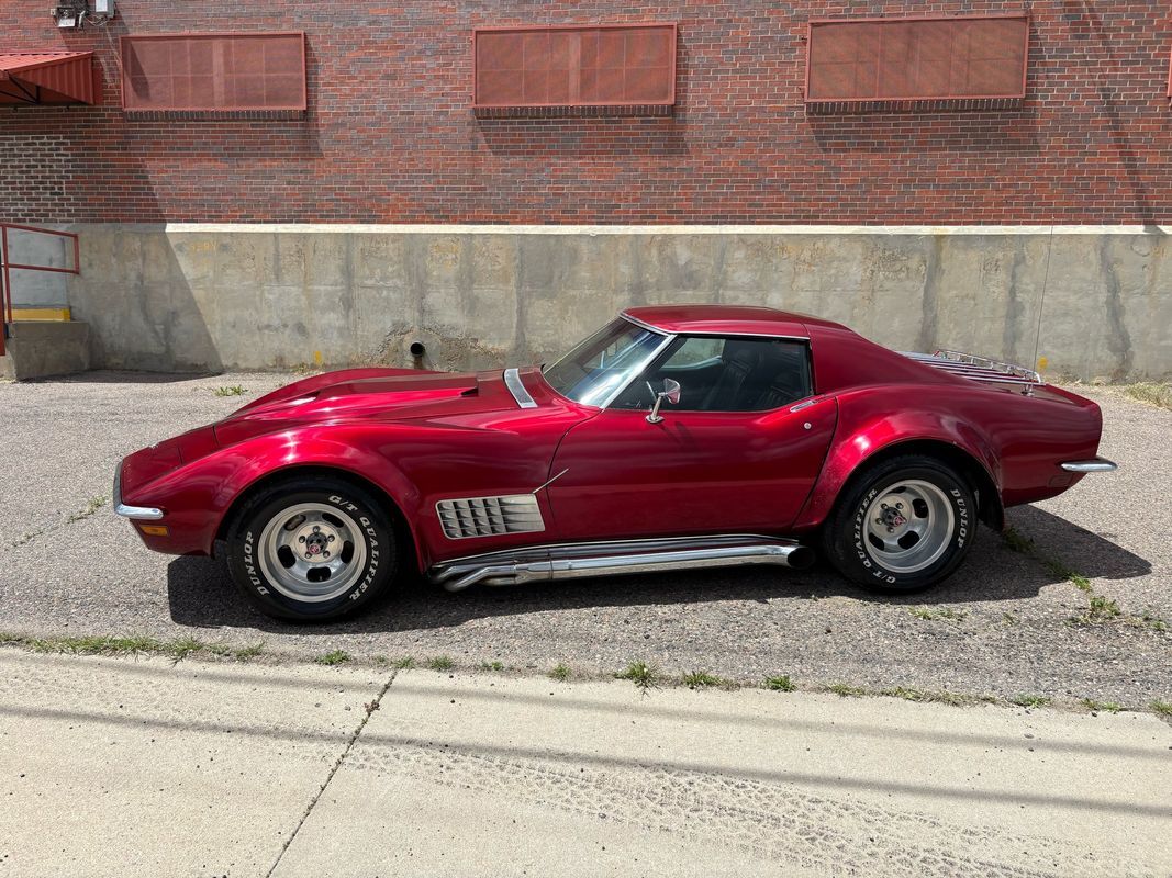 Chevrolet-Corvette-1971-1