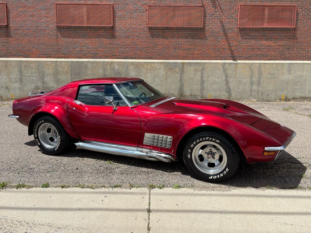 Chevrolet-Corvette-1971-14