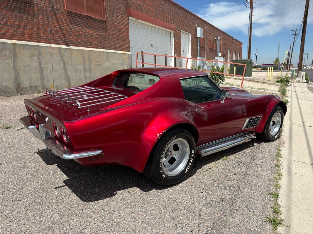 Chevrolet-Corvette-1971-18