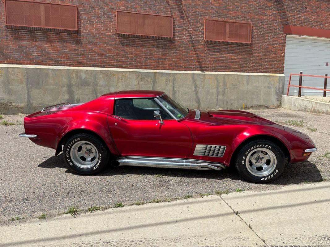 Chevrolet-Corvette-1971-22