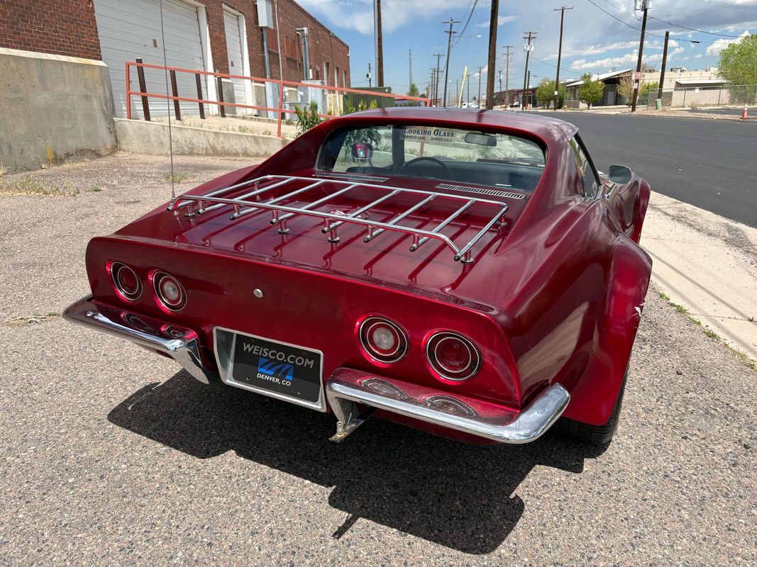 Chevrolet-Corvette-1971-27