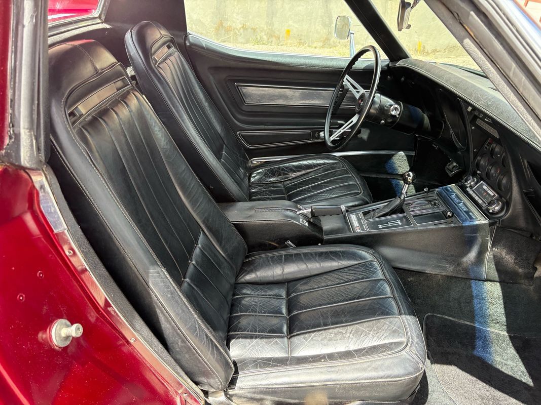 Chevrolet-Corvette-1971-9
