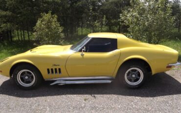 Chevrolet-Corvette-1971-Coupe-6