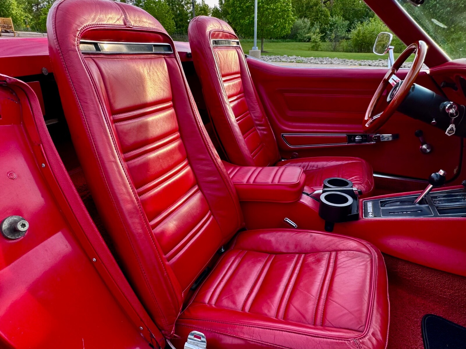 Chevrolet-Corvette-1972-Convertible-13