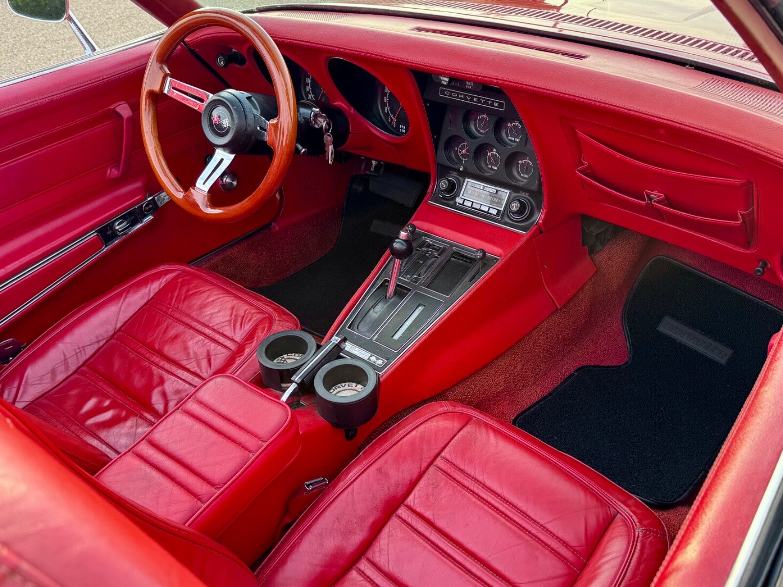 Chevrolet-Corvette-1972-Convertible-14