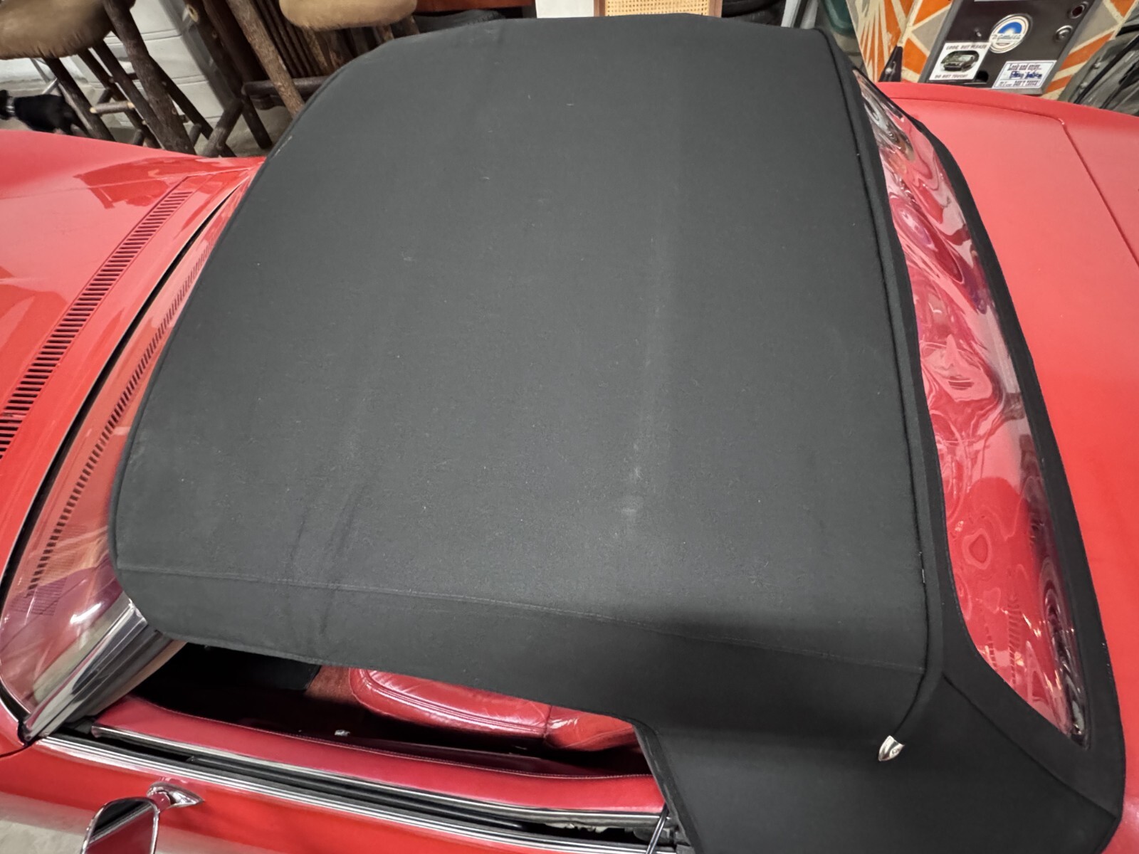 Chevrolet-Corvette-1972-Convertible-32