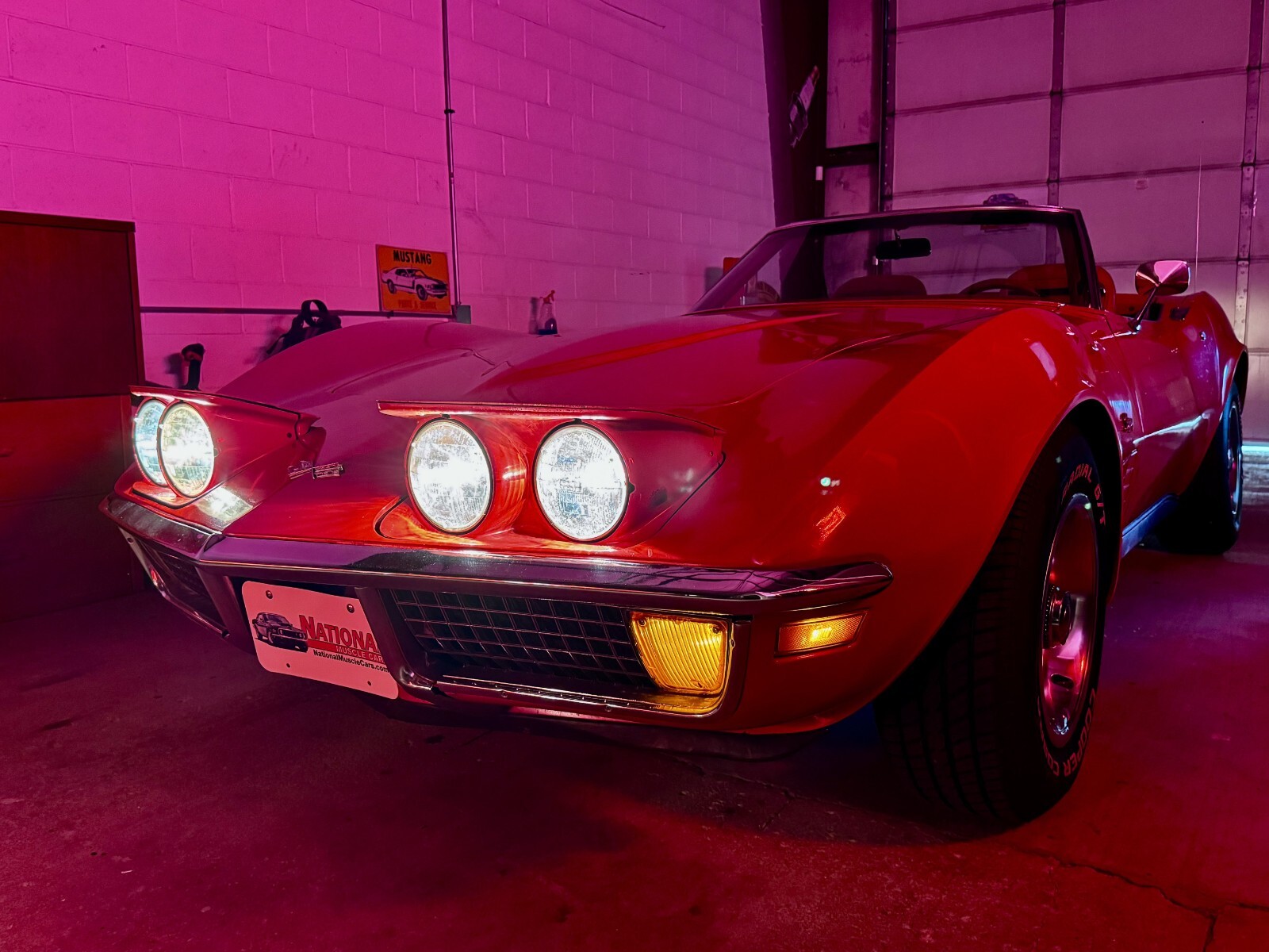 Chevrolet-Corvette-1972-Convertible-36
