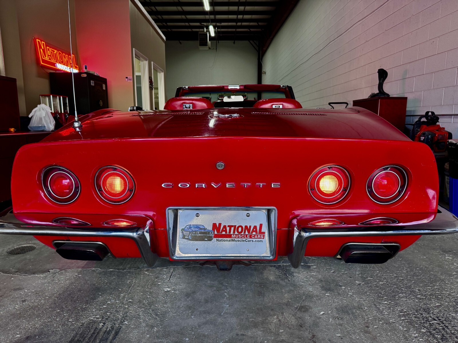 Chevrolet-Corvette-1972-Convertible-37