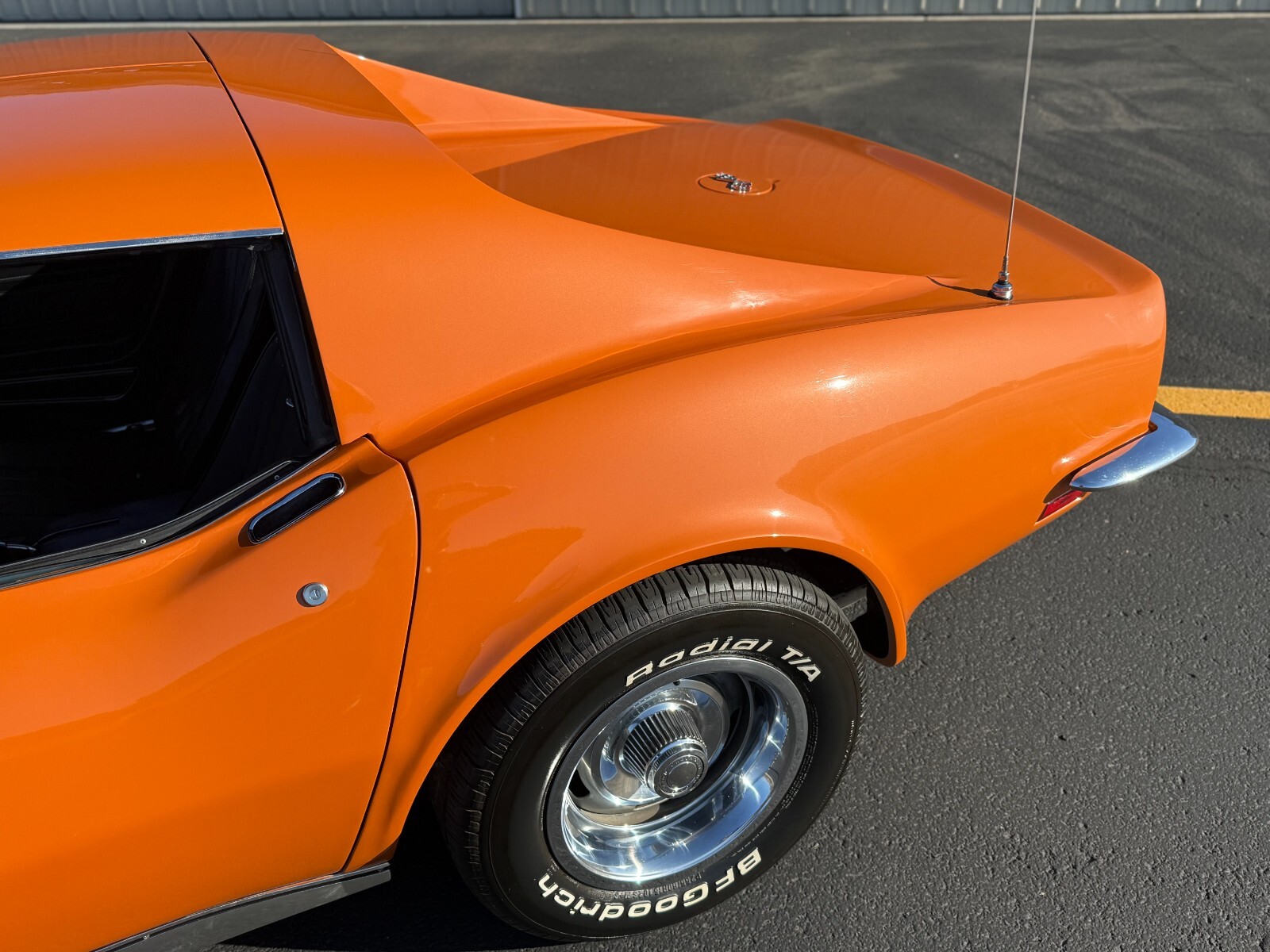Chevrolet-Corvette-1972-Coupe-11