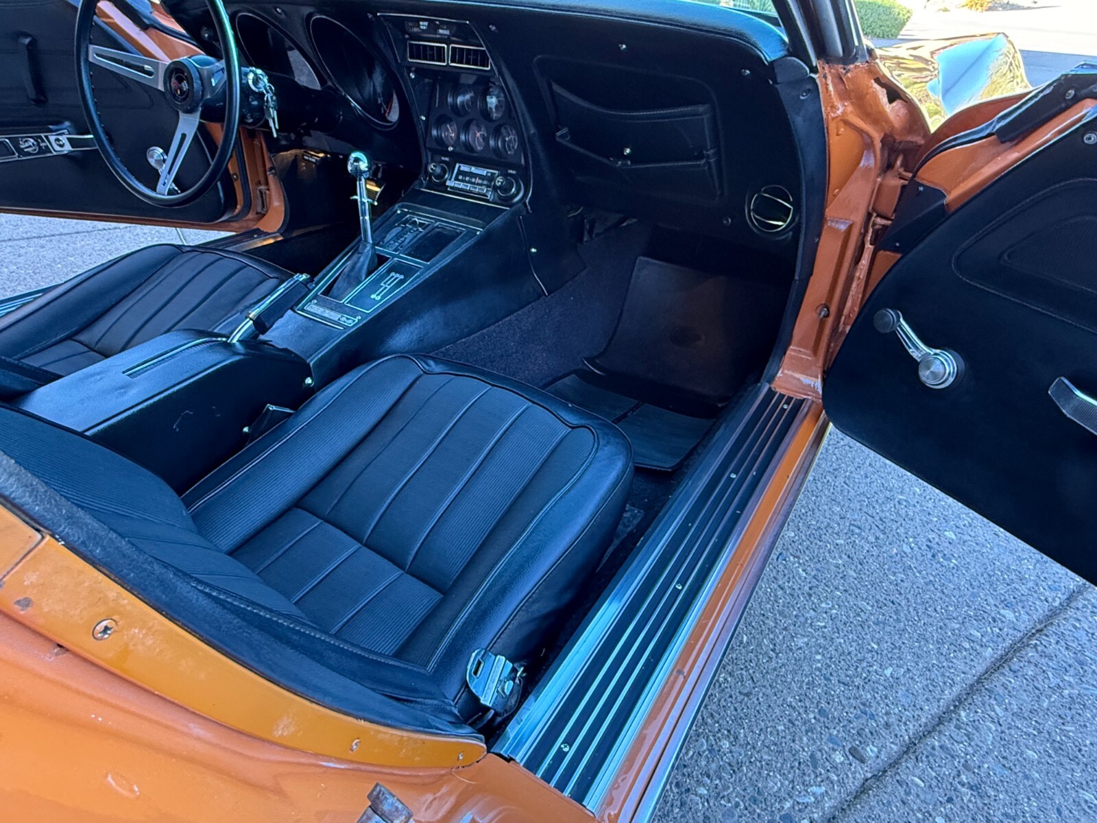 Chevrolet-Corvette-1972-Coupe-15