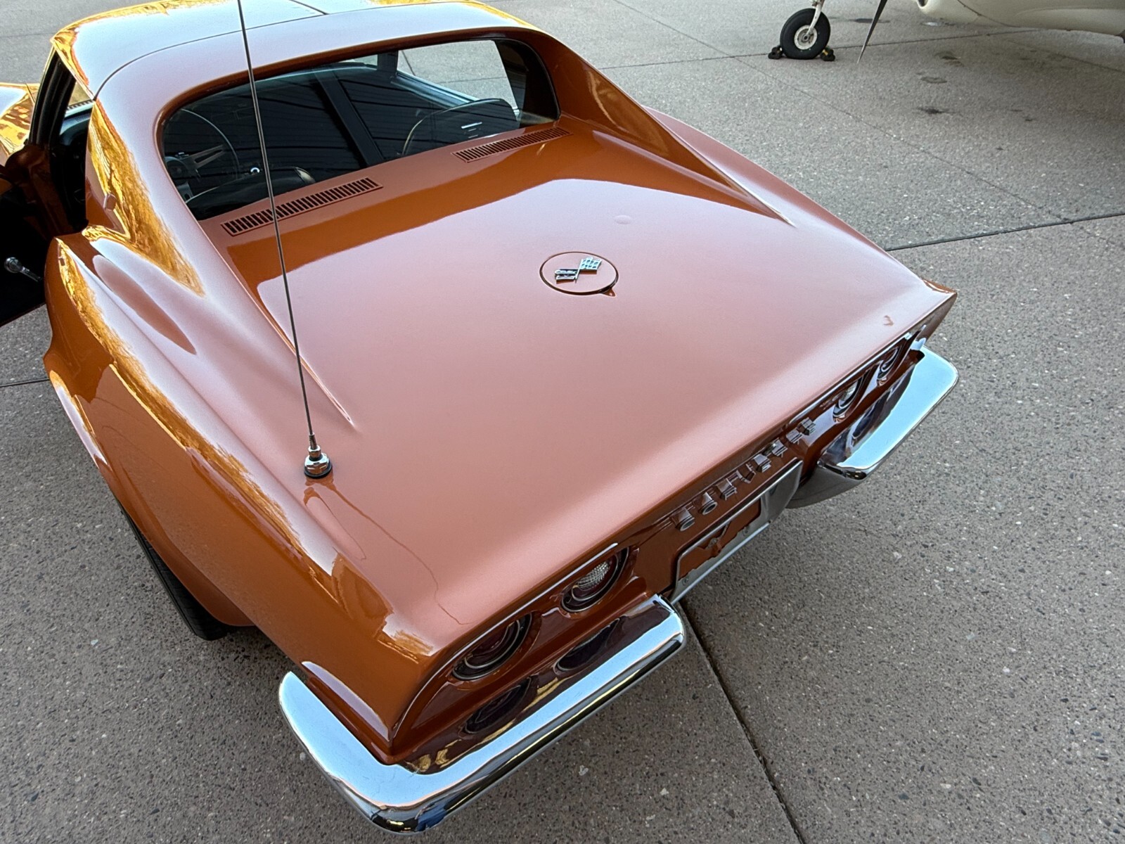 Chevrolet-Corvette-1972-Coupe-23