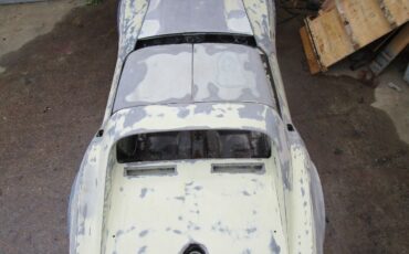 Chevrolet-Corvette-1972-T-TOP-COUPE-1