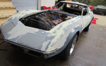 Chevrolet-Corvette-1972-T-TOP-COUPE-3