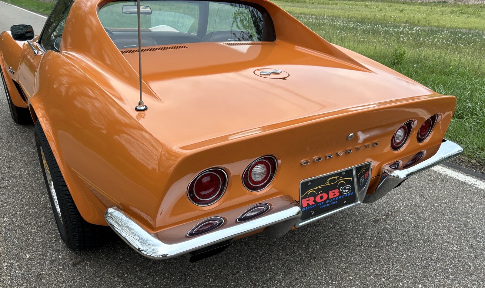 Chevrolet-Corvette-1973-1