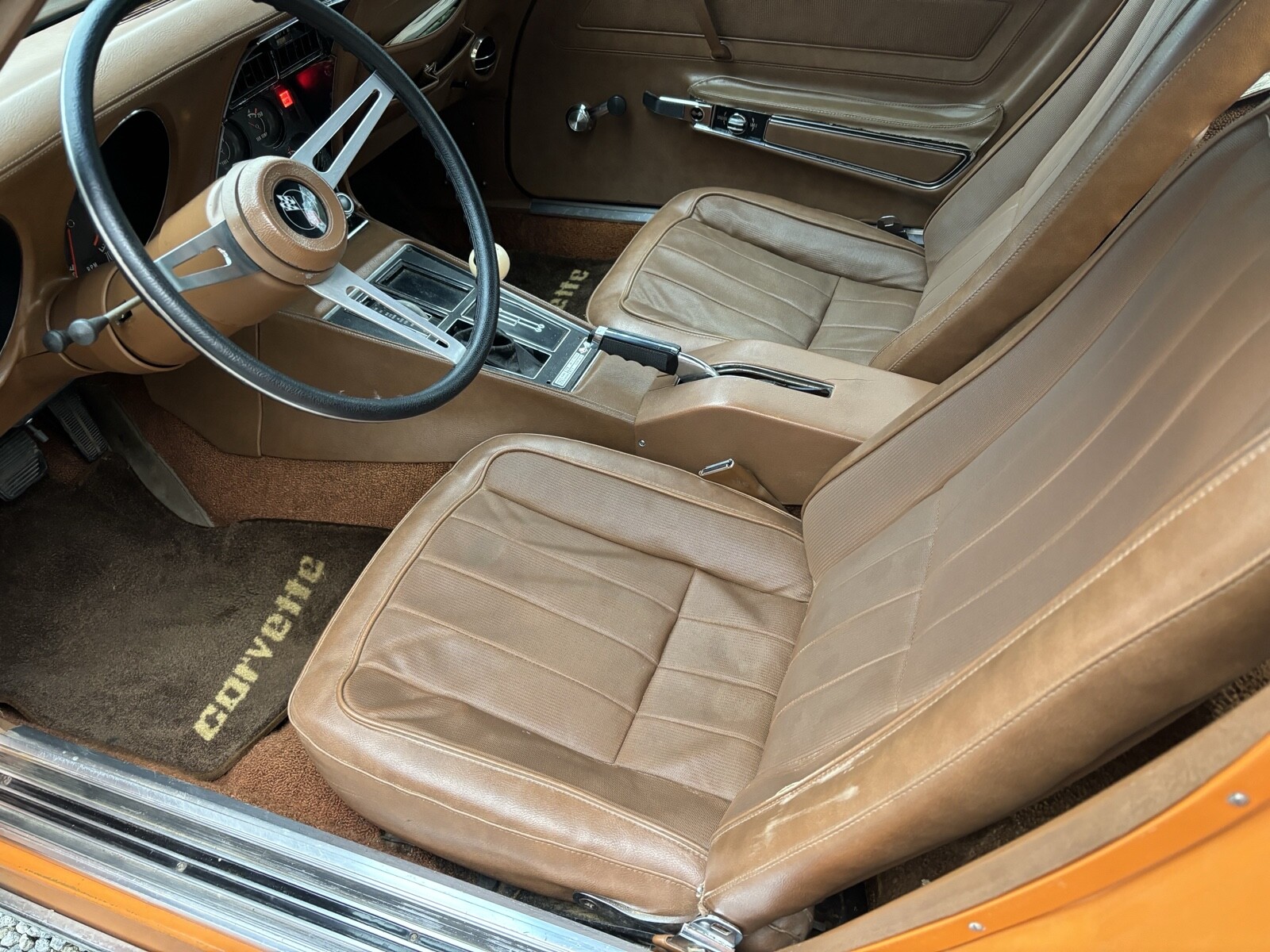 Chevrolet-Corvette-1973-18