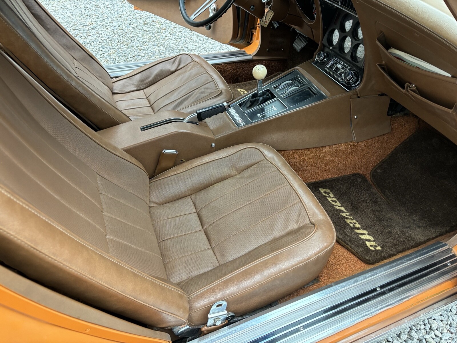 Chevrolet-Corvette-1973-20