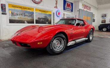 Chevrolet-Corvette-1974-1