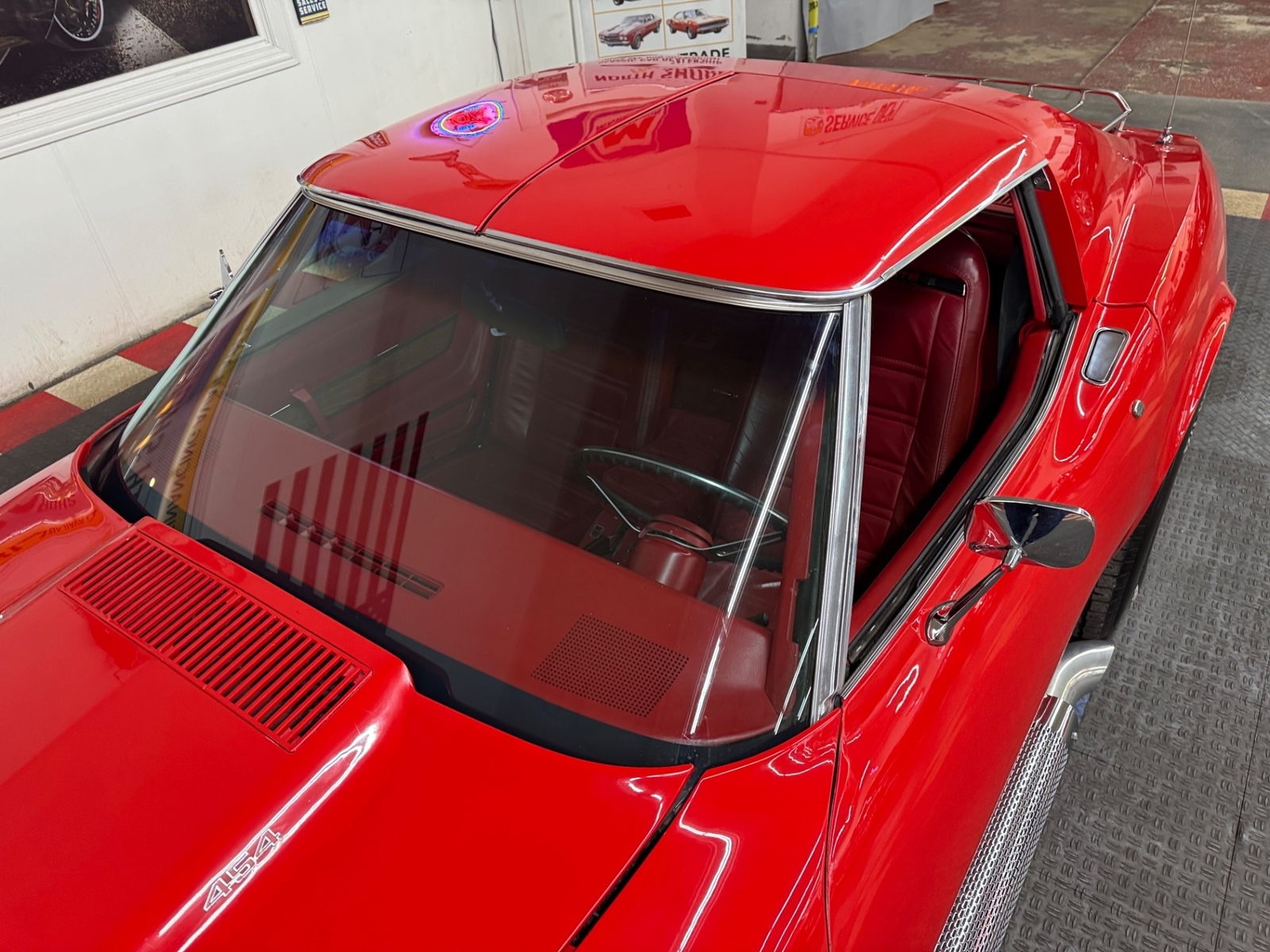 Chevrolet-Corvette-1974-10