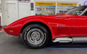Chevrolet-Corvette-1974-21