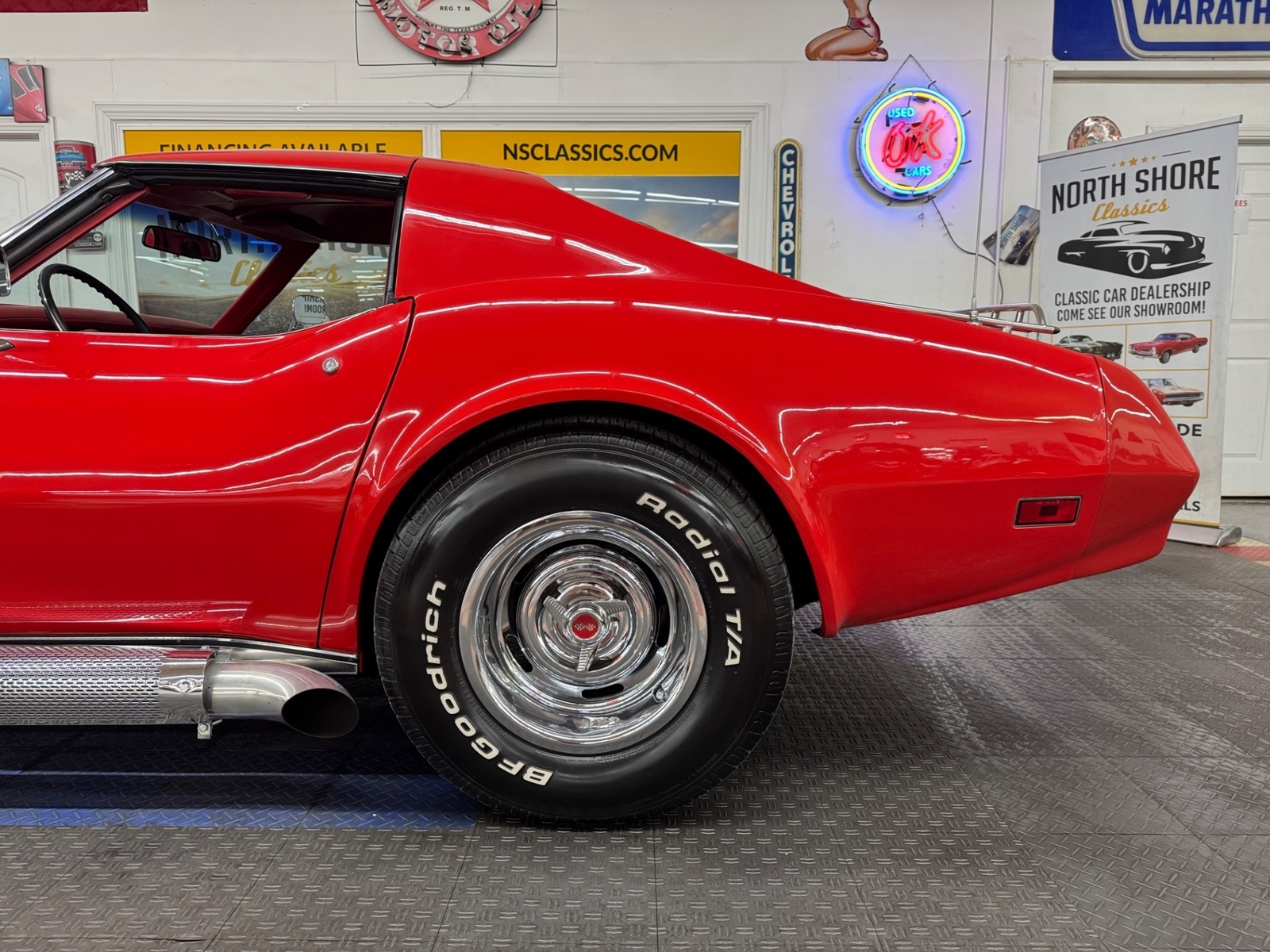 Chevrolet-Corvette-1974-23